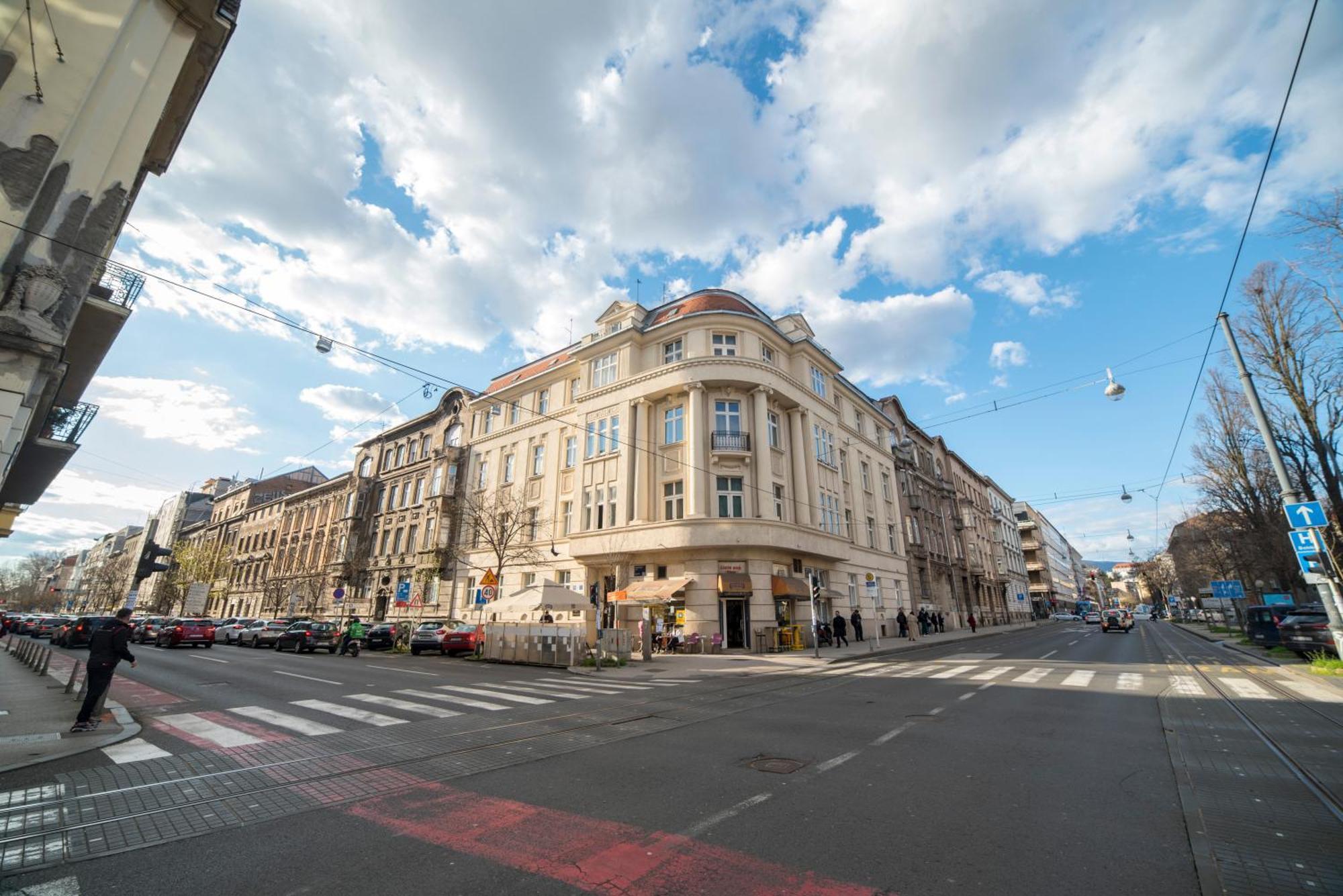 Imperial Apartment B Загреб Екстер'єр фото